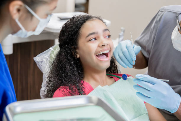 Best Emergency Broken Tooth Repair in Vla Grove, IL